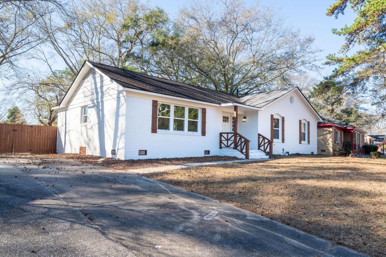 7643 Hillandale Road Photo 20