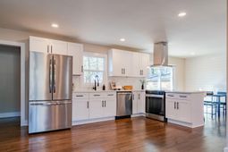 7643 Hillandale Road photo 4