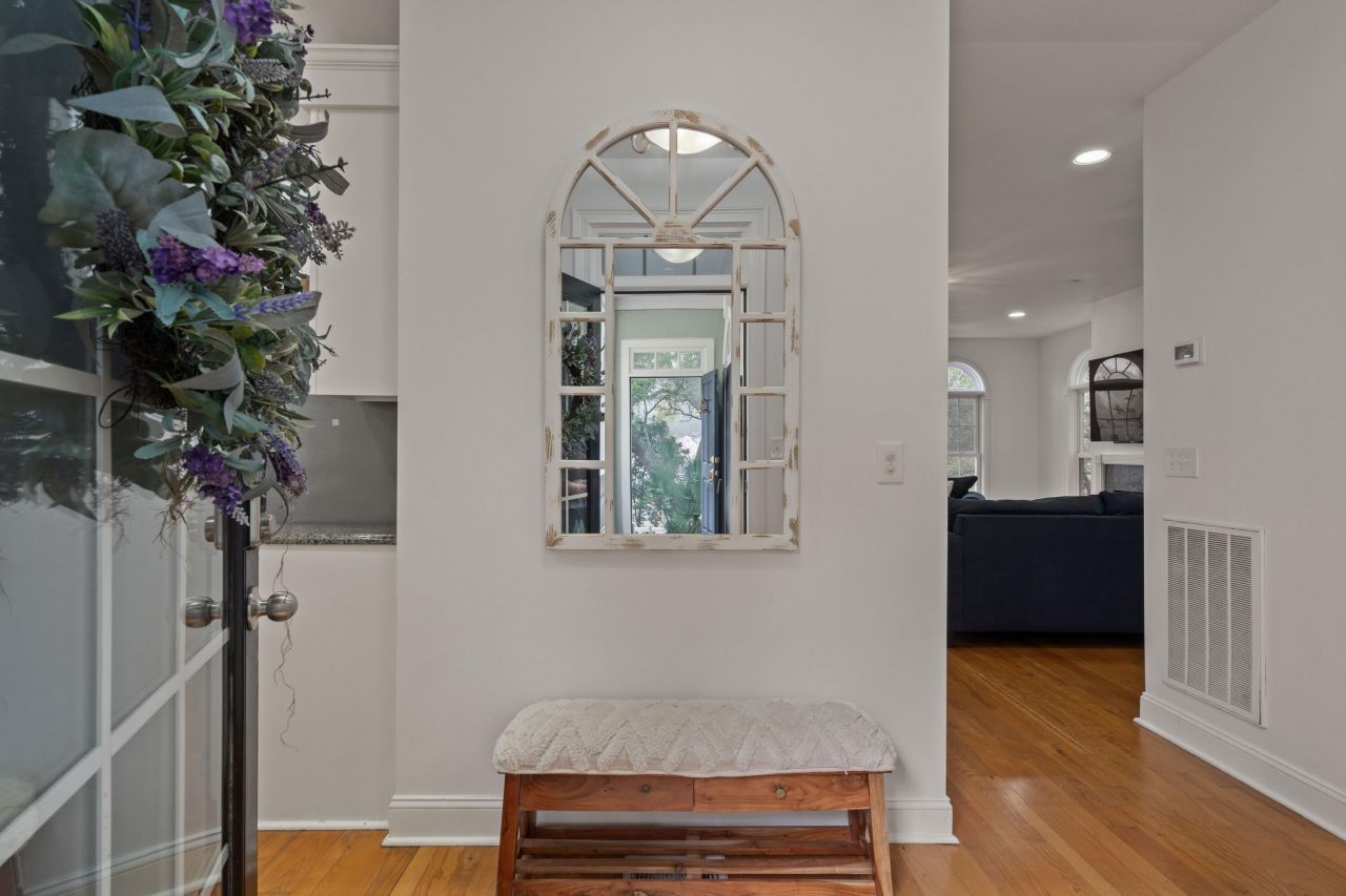 2431 Racquet Club Drive Photo 12