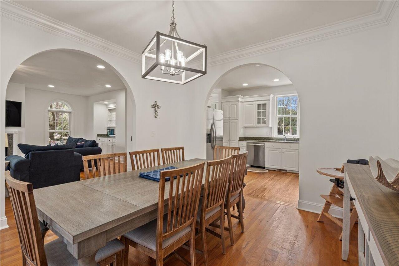 2431 Racquet Club Drive Photo 21