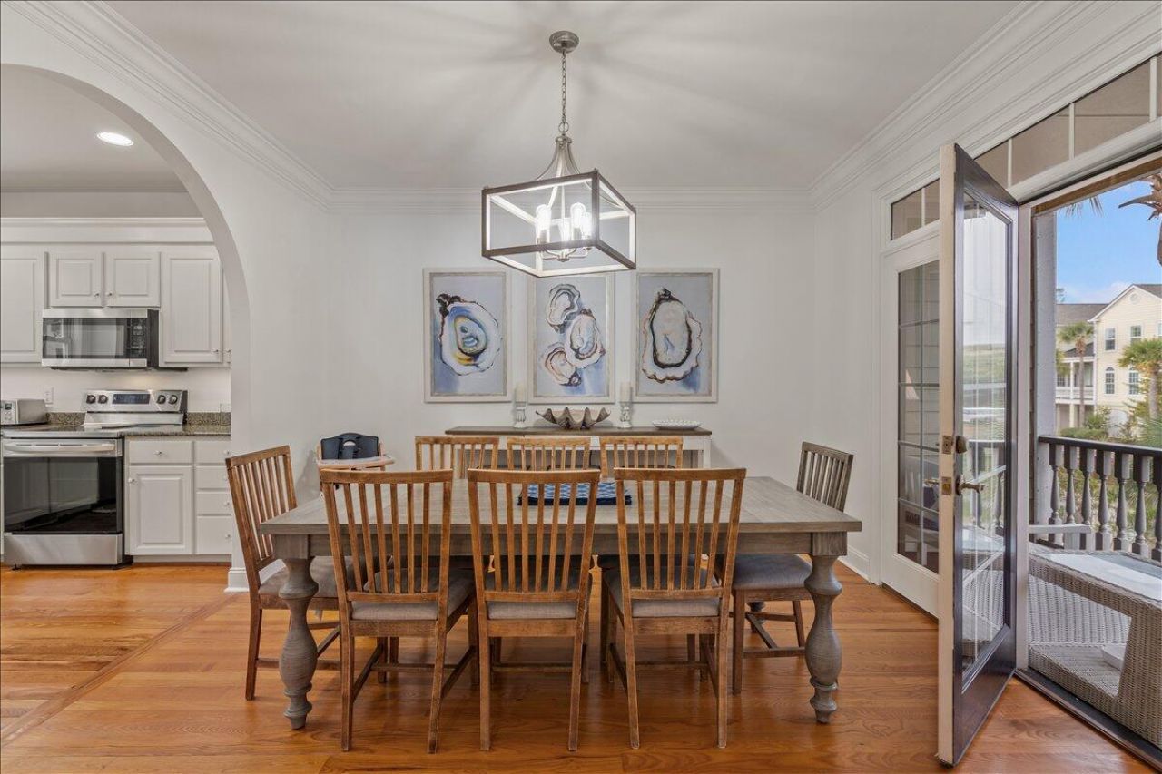 2431 Racquet Club Drive Photo 22