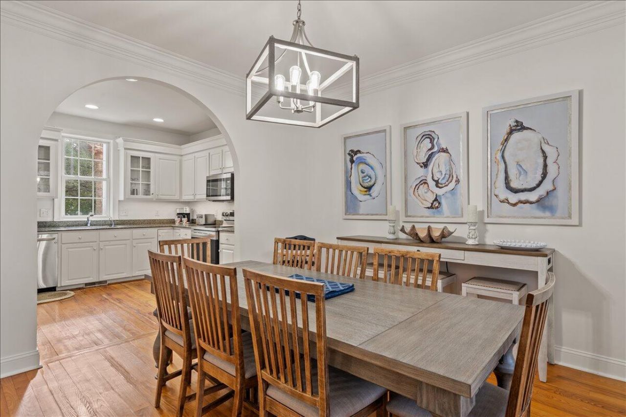 2431 Racquet Club Drive Photo 23