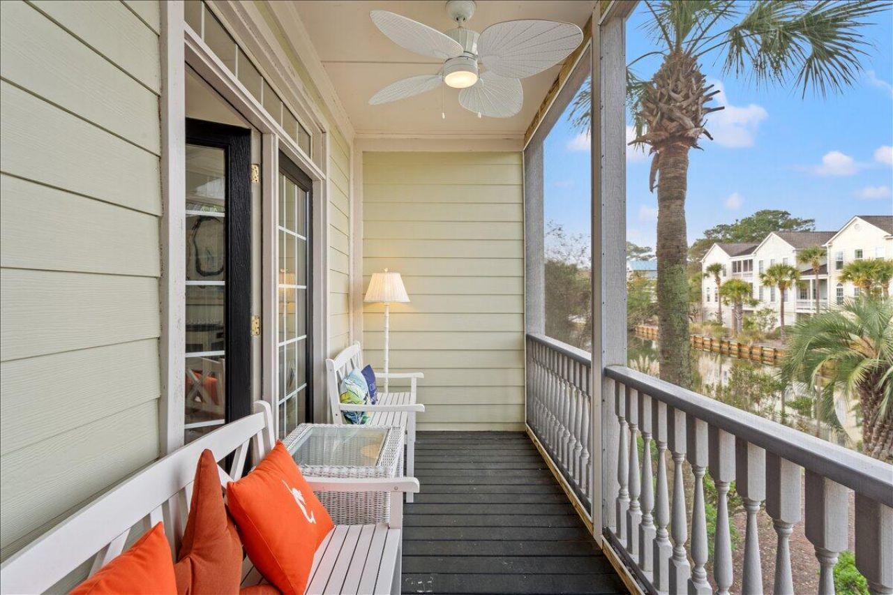 2431 Racquet Club Drive Photo 24