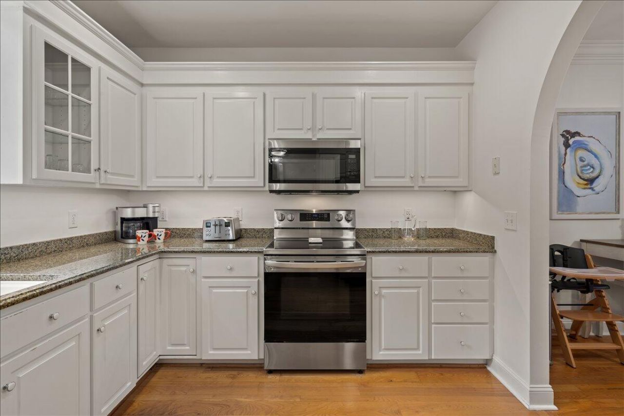 2431 Racquet Club Drive Photo 29