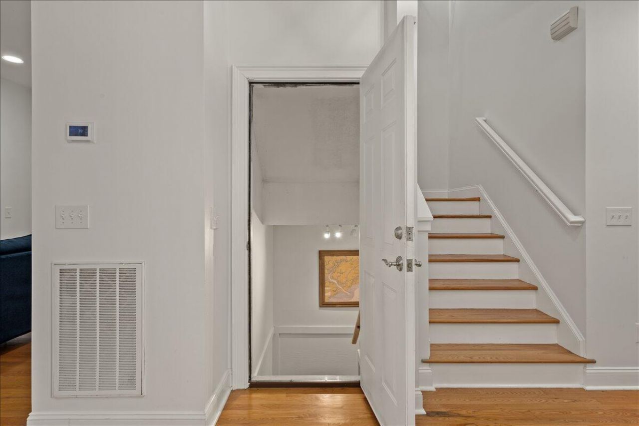 2431 Racquet Club Drive Photo 40