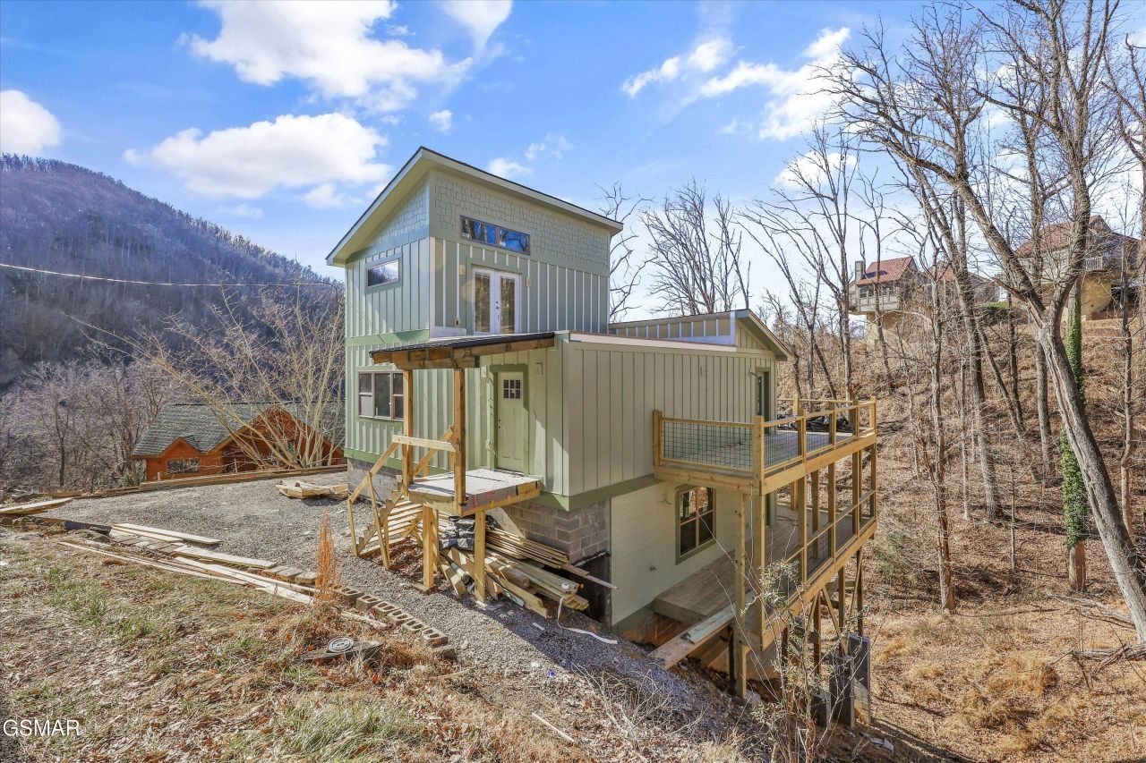 515 Woodland Drive, Gatlinburg, TN 37738 Main Photo