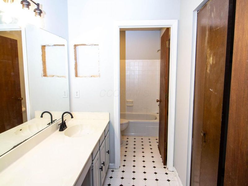 445 Hawthorne Place, Reynoldsburg, OH 43068 Photo 13