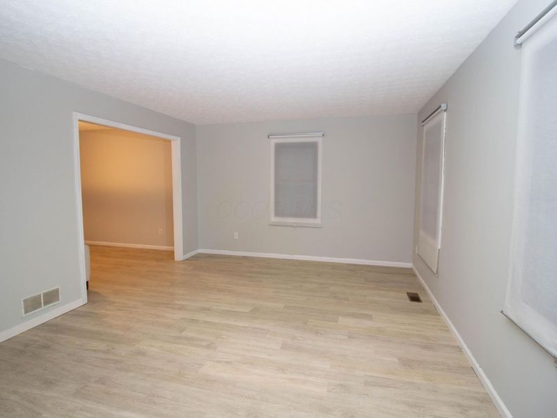 445 Hawthorne Place, Reynoldsburg, OH 43068 Photo 2