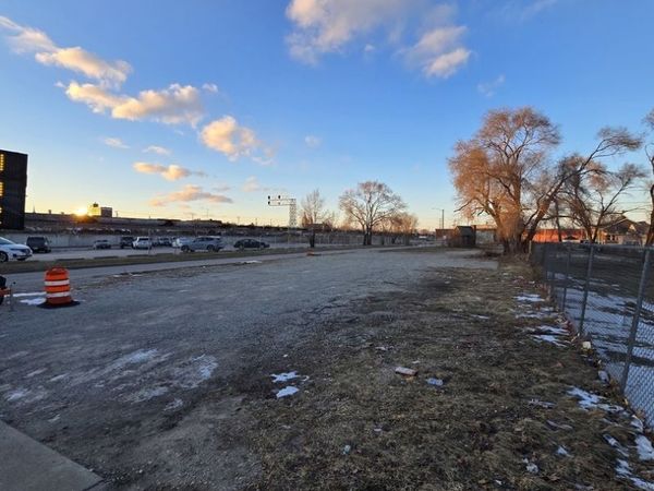 999 Cass Street, Joliet, IL 60432