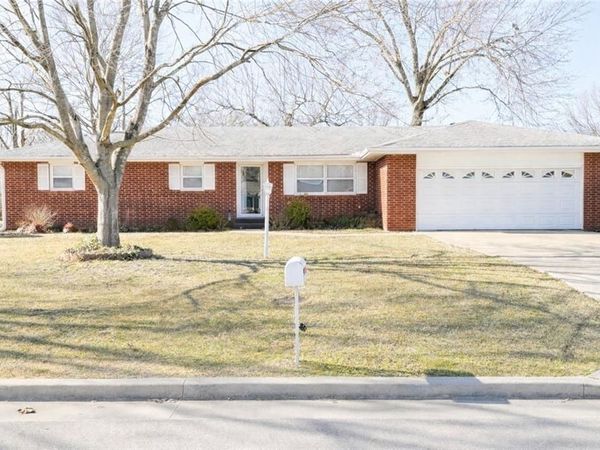 410 S WILSHIRE Boulevard, Coffeyville, KS 67337