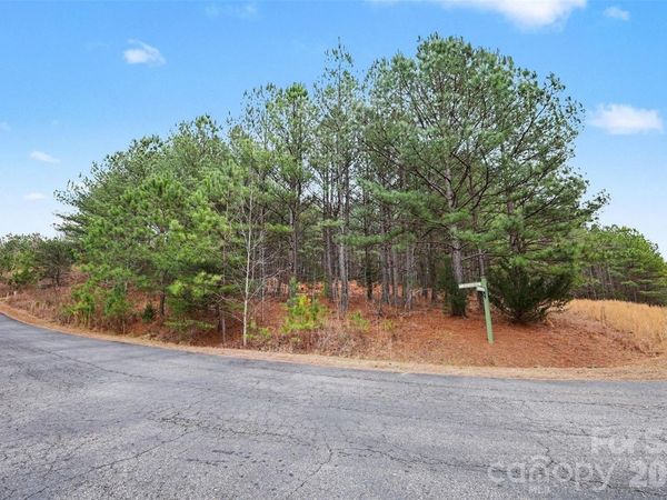 140 Riverview Drive, Mooresboro, NC 28114