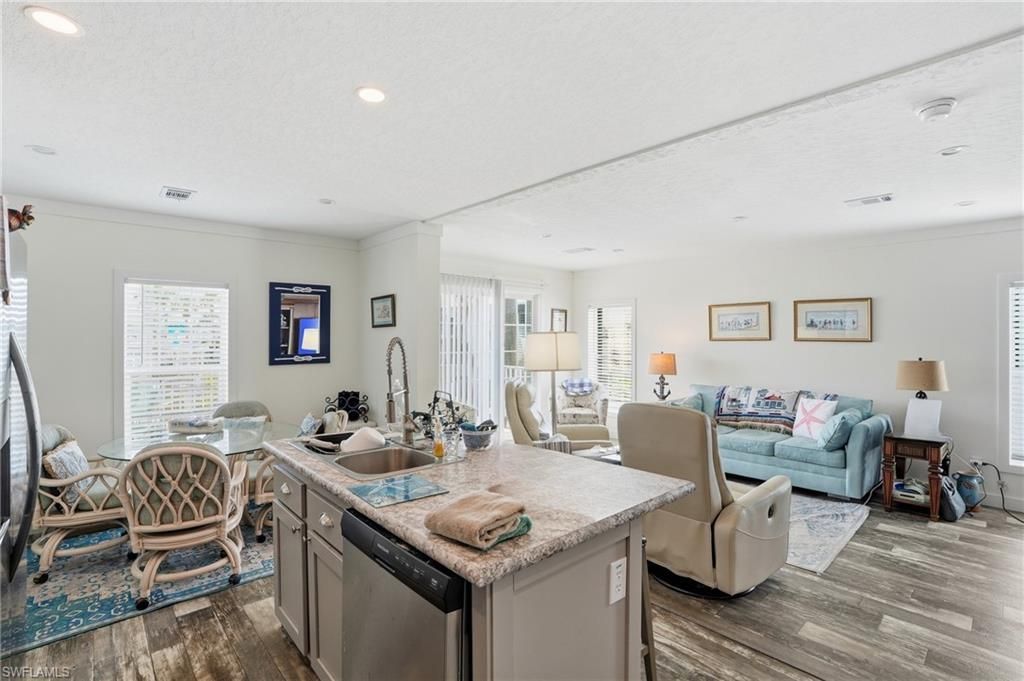 11291 Azalea Ln, Fort Myers Beach, FL 33931 Photo