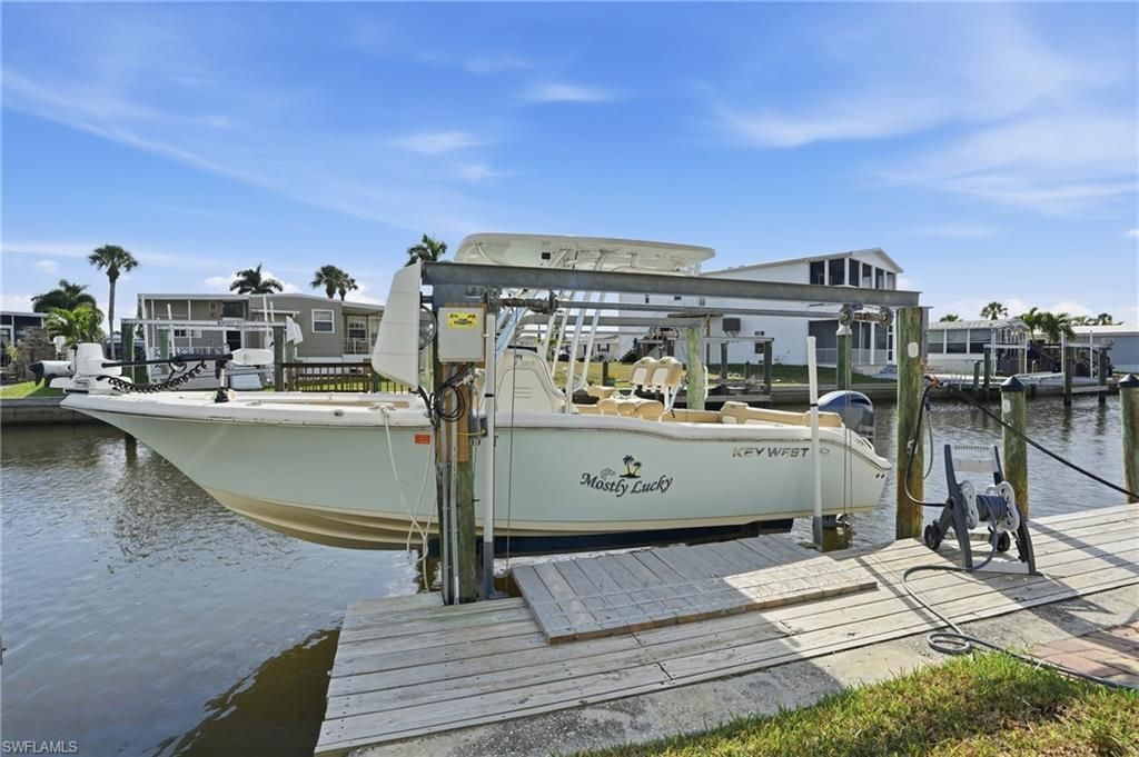 11291 Azalea Ln, Fort Myers Beach, FL 33931 Photo