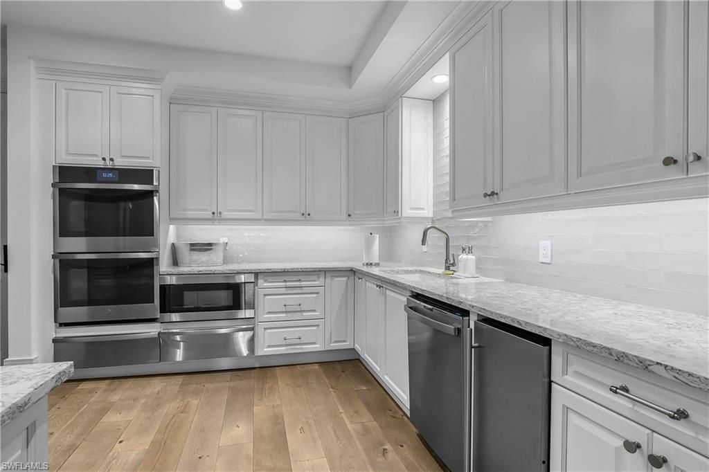 8787 Bay Colony Dr, Unit 906, Naples, FL 34108 Photo