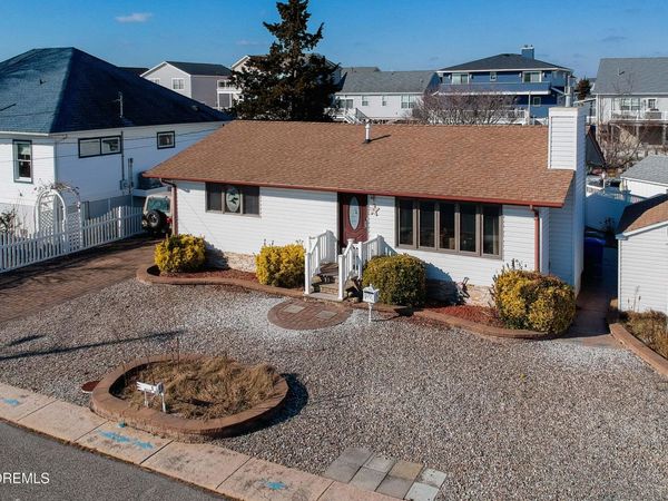 4 Rona Lane, Beach Haven West, NJ 08050