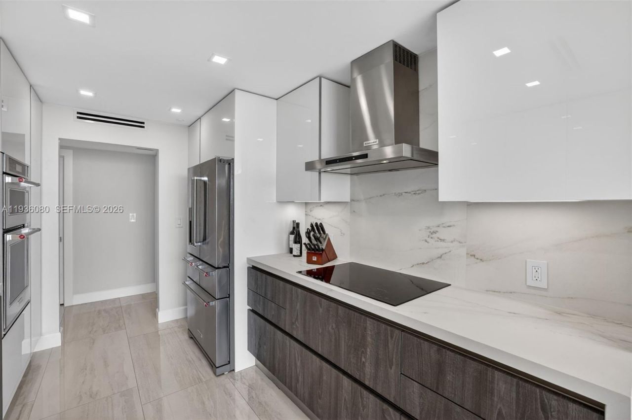 7000 Island Blvd, Unit 2306, Aventura, FL 33160 Photo