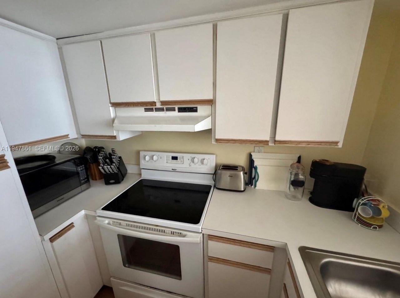 540 Brickell Key Dr, Unit 705, Miami, FL 33131 Photo