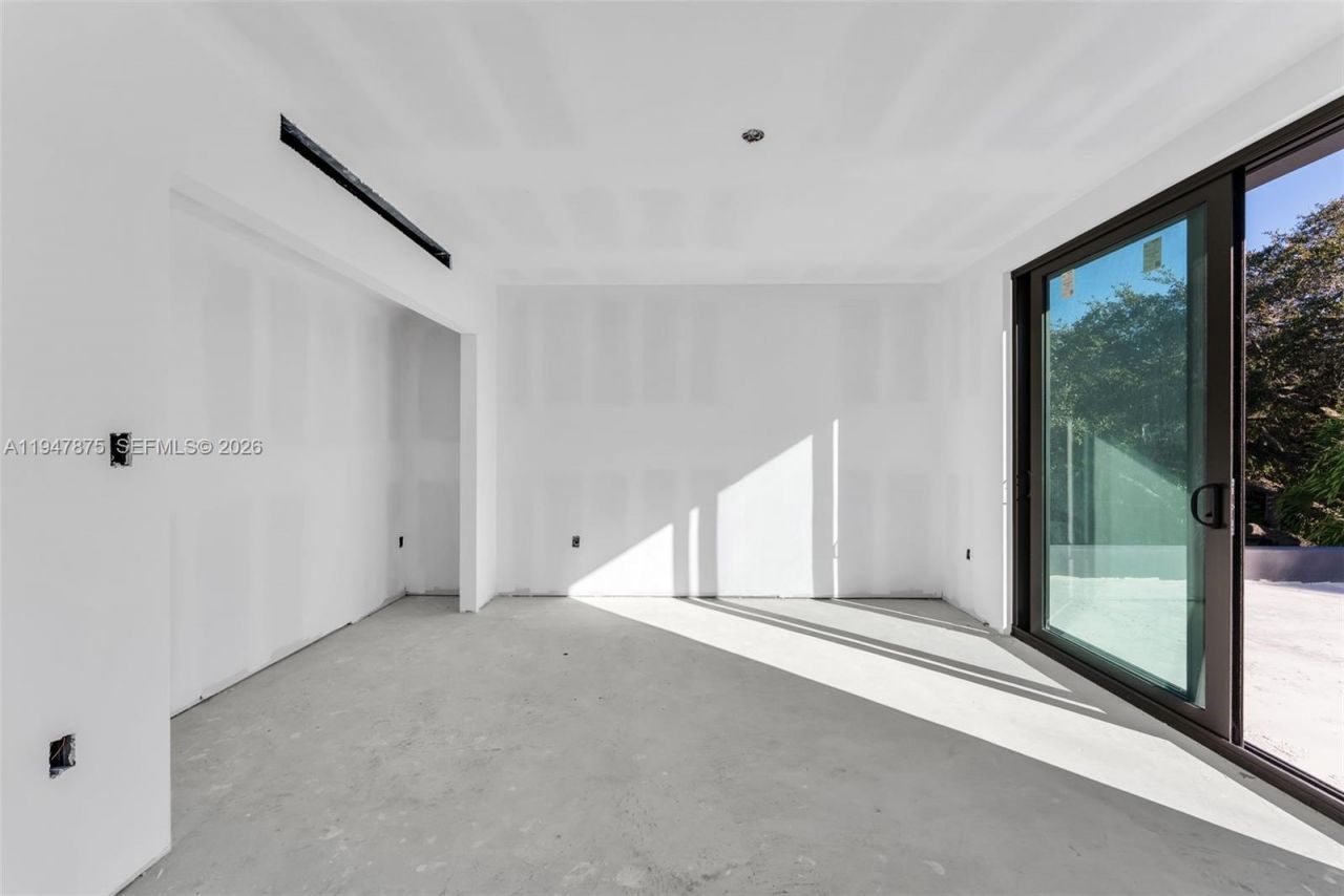 9833 N Miami Ave, Miami Shores, FL 33150 Photo