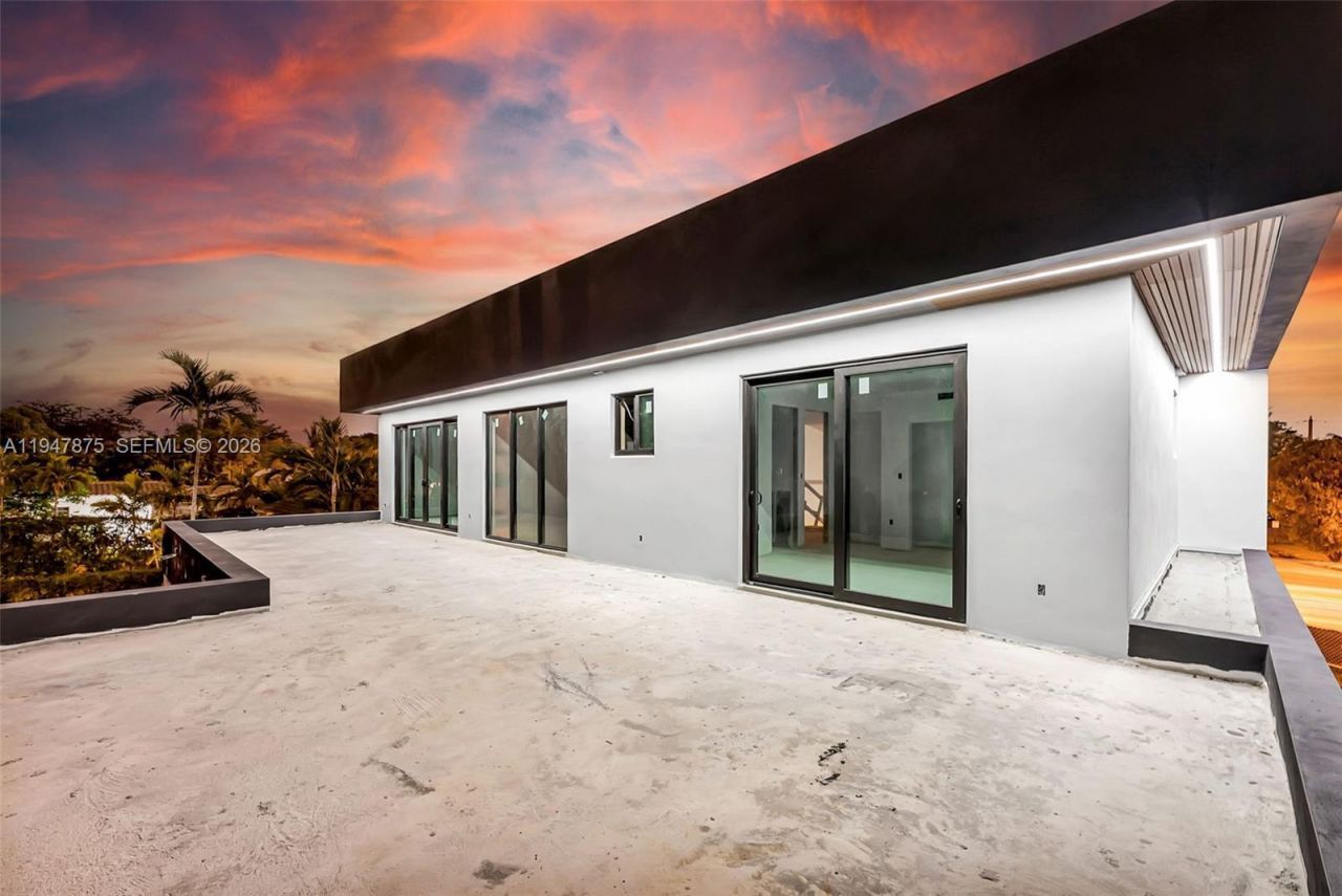 9833 N Miami Ave, Miami Shores, FL 33150 Photo