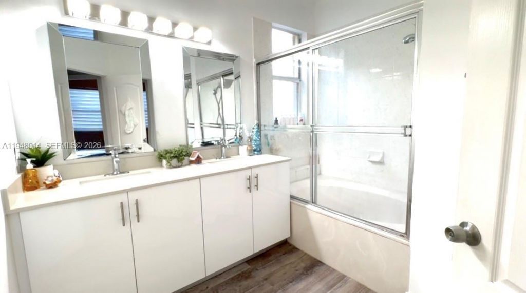 2101 NE 37th Ter, Homestead, FL 33033 Photo