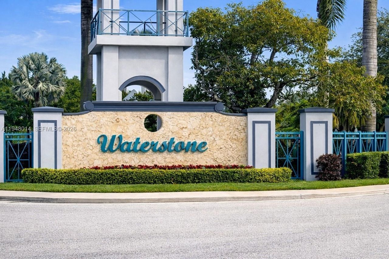 2101 NE 37th Ter, Homestead, FL 33033 Photo