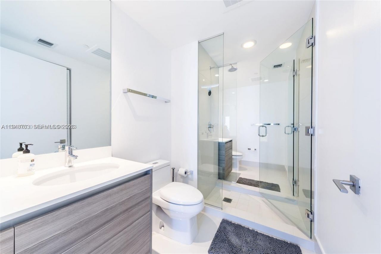 121 NE 34th St, Unit 3005, Miami, FL 33137 Photo