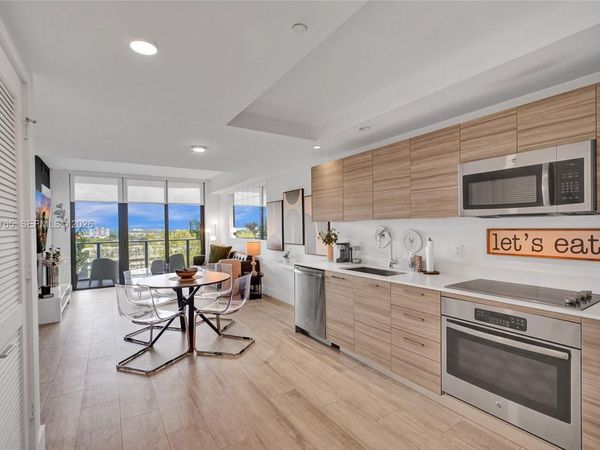 121 NE 34th St, Unit 910, Miami, FL 33137