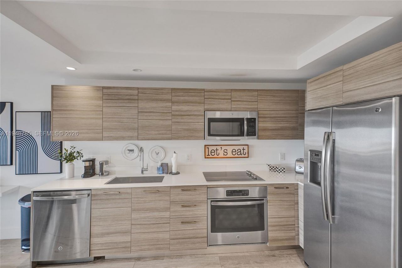 121 NE 34th St, Unit 910, Miami, FL 33137 Photo
