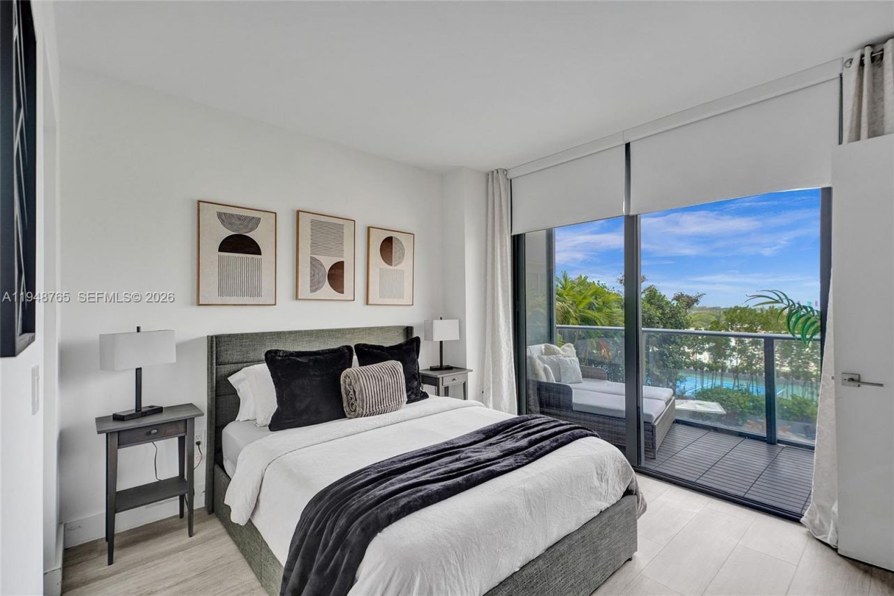 121 NE 34th St, Unit 910, Miami, FL 33137 Photo
