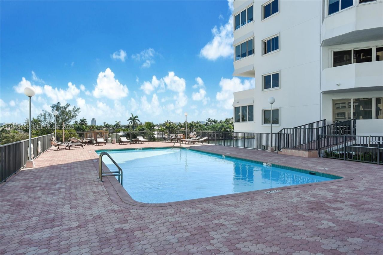 333 Sunset Dr, Unit 502, Fort Lauderdale, FL 33301 Photo