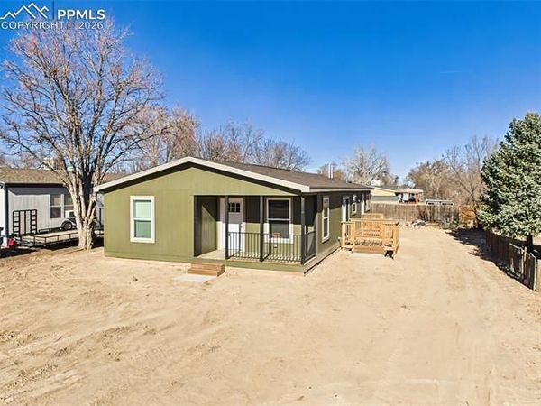 105 E Cellini Drive, Pueblo, CO 81007