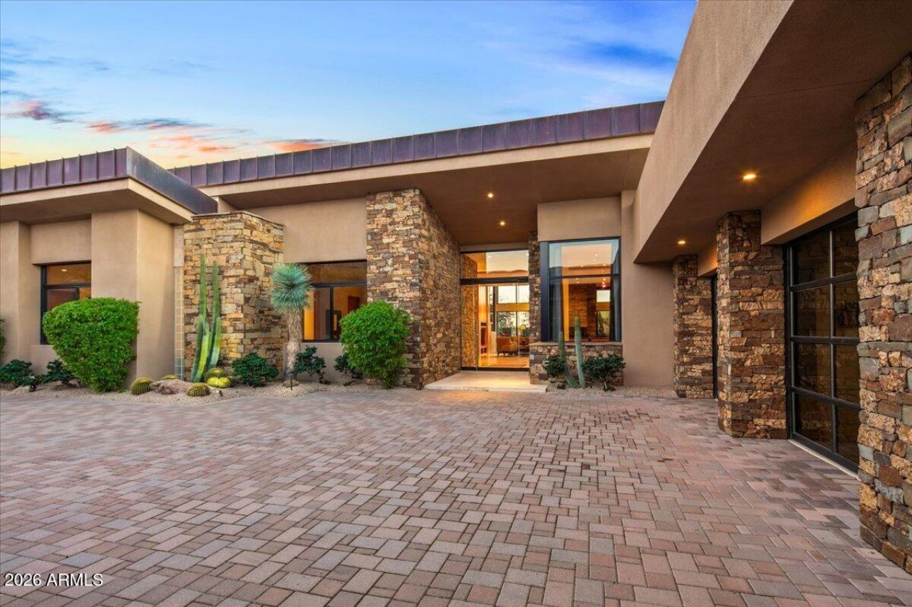 42196 N Chiricahua Pass, Scottsdale, AZ 85262 Main Photo