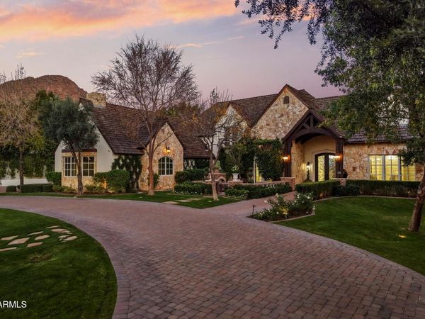 4715 N LAUNFAL Avenue, Phoenix, AZ 85018