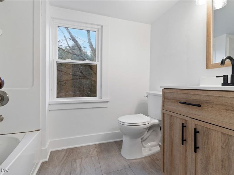 5754 Cedar Valley Road, Burbank, OH 44214 Photo 18