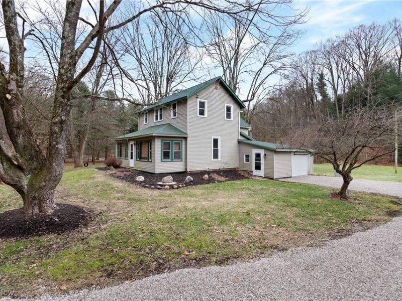 5754 Cedar Valley Road, Burbank, OH 44214 Photo 2