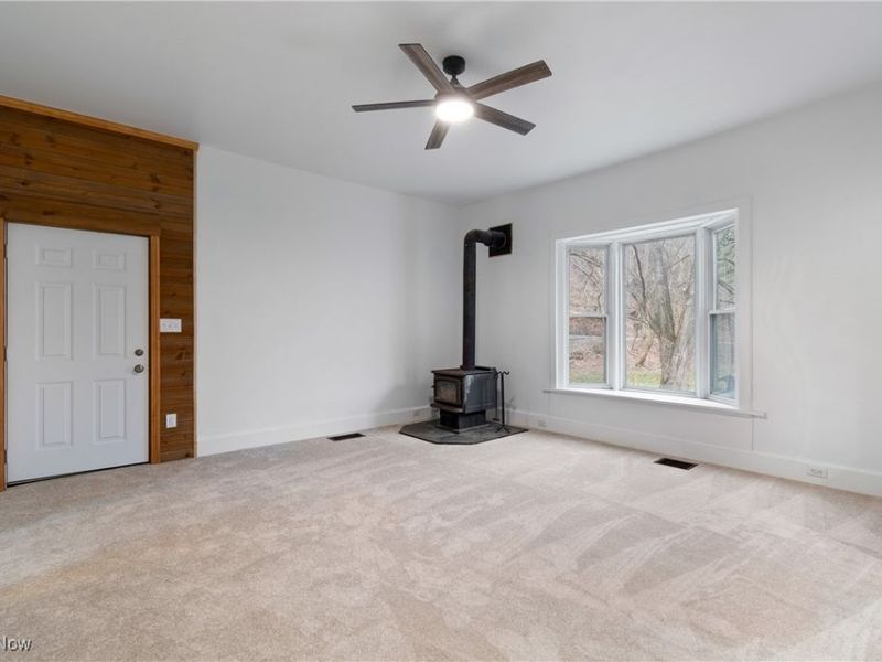 5754 Cedar Valley Road, Burbank, OH 44214 Photo 6