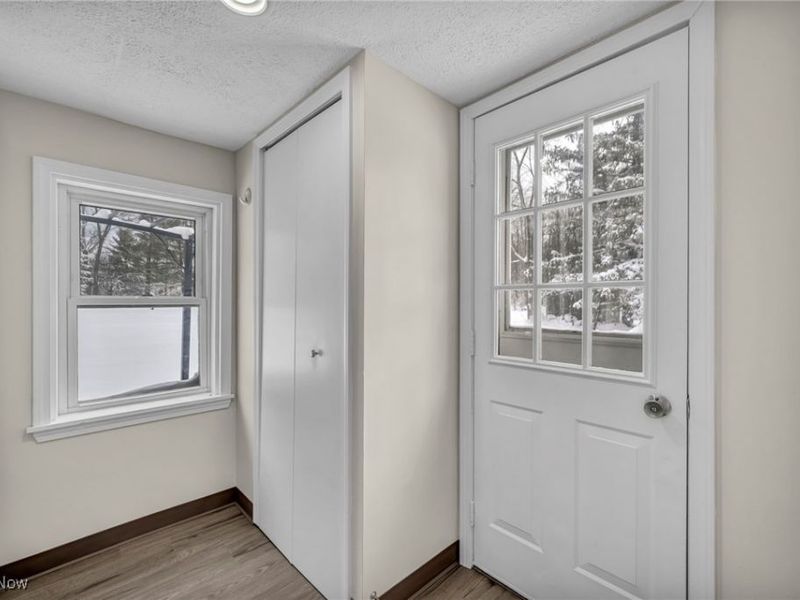 8564 Cedar Road, Chesterland, OH 44026 Photo 17