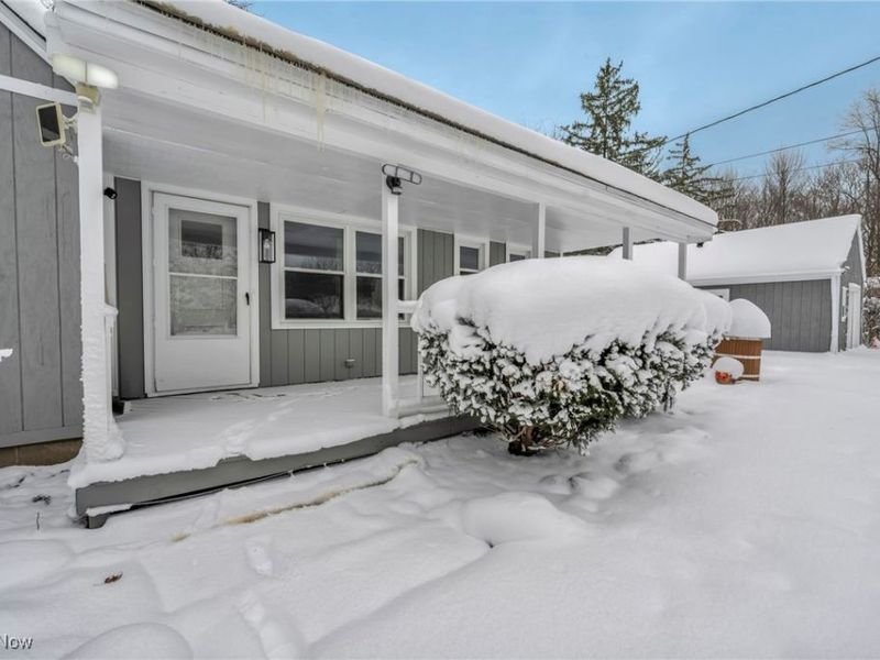 8564 Cedar Road, Chesterland, OH 44026 Photo 2