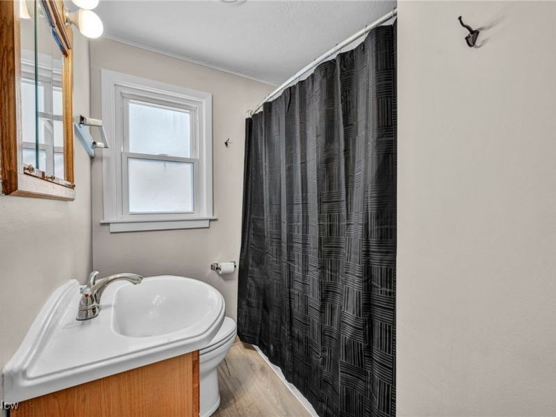 8564 Cedar Road, Chesterland, OH 44026 Photo 22