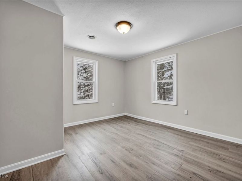 8564 Cedar Road, Chesterland, OH 44026 Photo 24