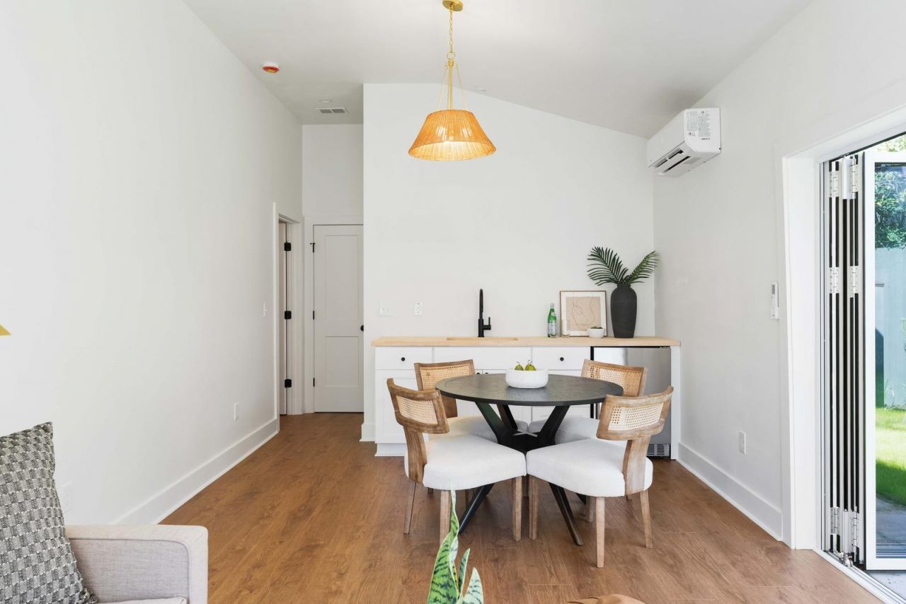 6 Carolina Street Photo 48