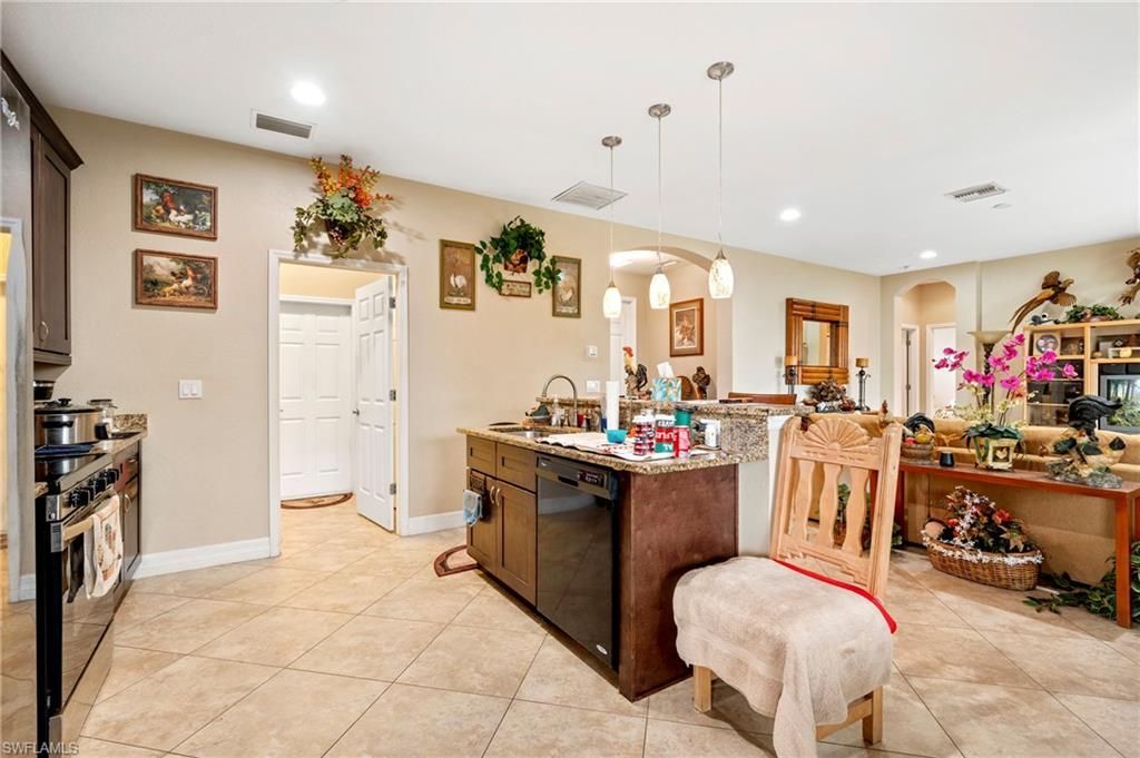 1629 SW 2nd Ter, Cape Coral, FL 33991 Photo