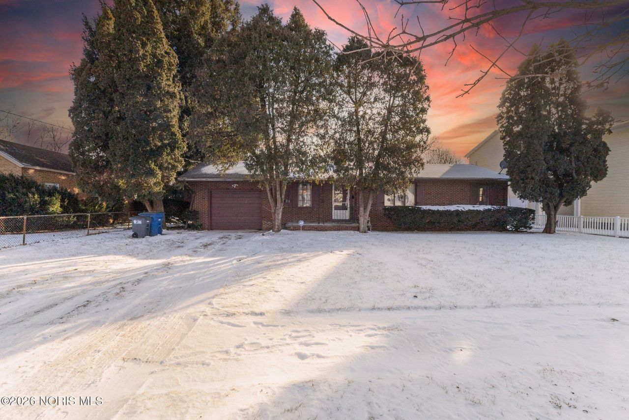 1548 Booth Avenue, Toledo, OH 43608 Main Photo