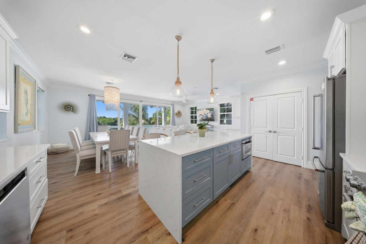 11890 1st Ave Gulf, Unit 2, Marathon, FL 33050 Photo