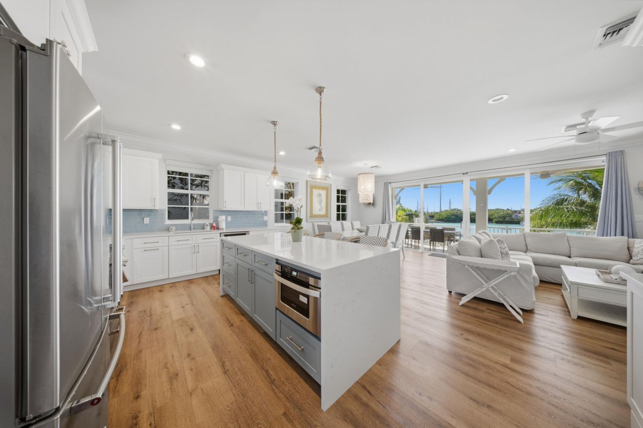 11890 1st Ave Gulf, Unit 2, Marathon, FL 33050 Photo