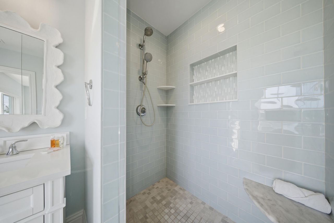 11890 1st Ave Gulf, Unit 2, Marathon, FL 33050 Photo