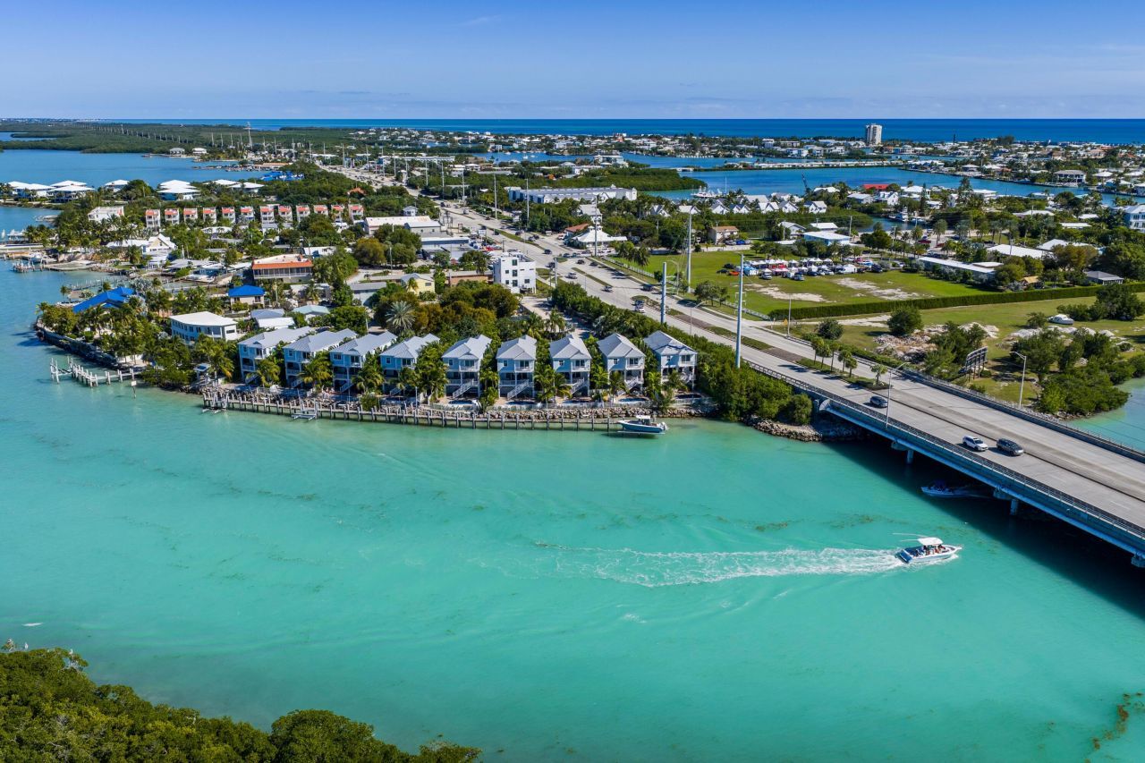 11890 1st Ave Gulf, Unit 2, Marathon, FL 33050 Photo