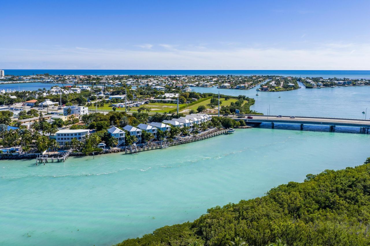 11890 1st Ave Gulf, Unit 2, Marathon, FL 33050 Photo