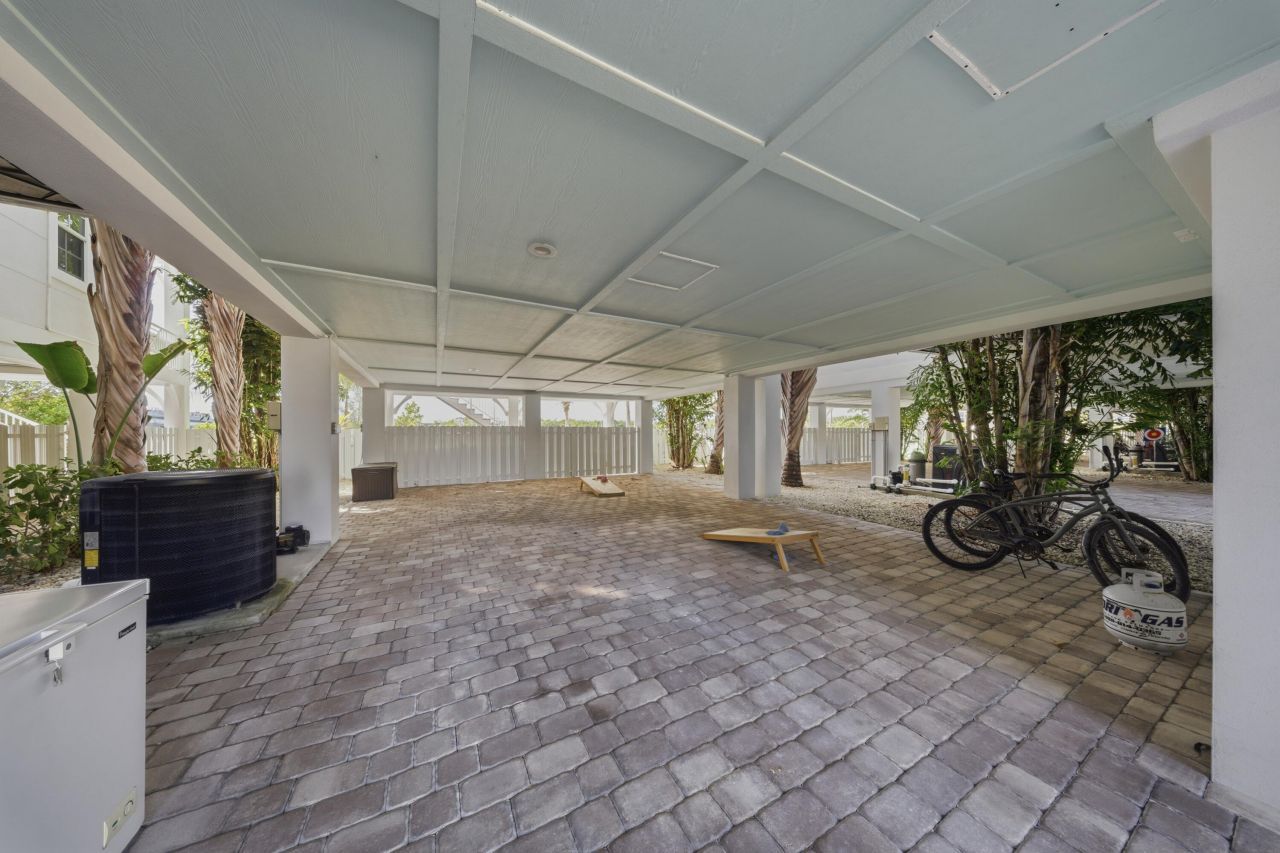 11890 1st Ave Gulf, Unit 2, Marathon, FL 33050 Photo