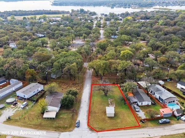 1405 N Pelican Drive, Pelican Bay, TX 76020